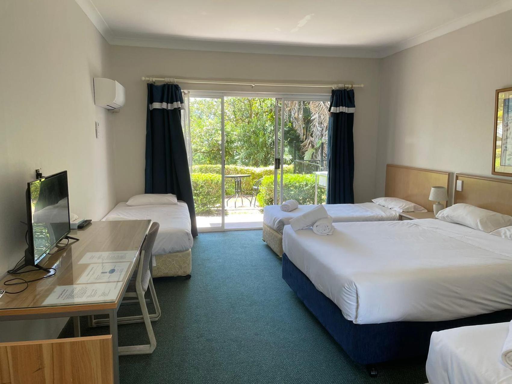 Seaside Garden Retreat Accommodation Wamberal Екстериор снимка