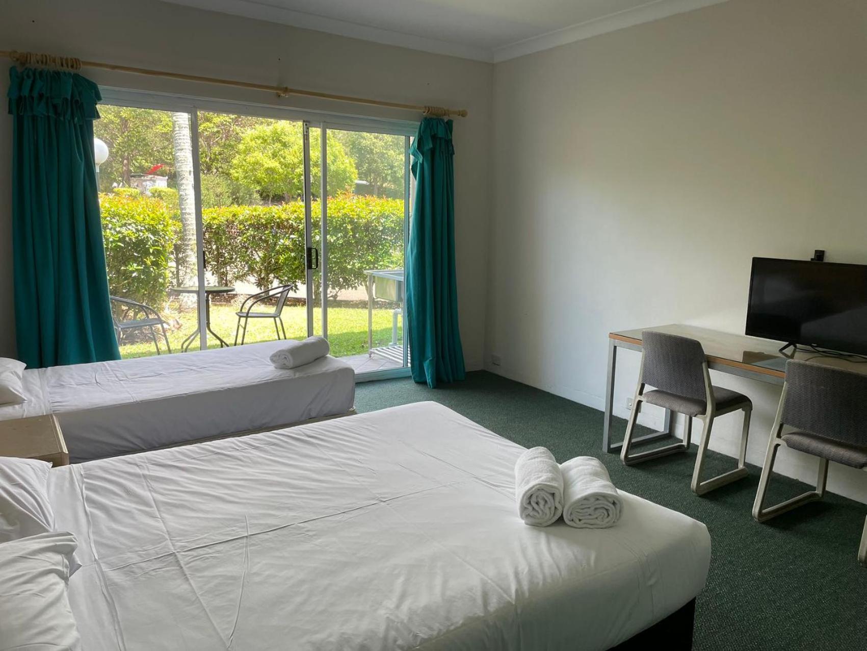 Seaside Garden Retreat Accommodation Wamberal Екстериор снимка